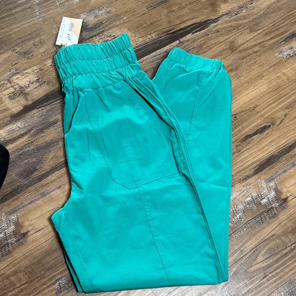 Women’s jade Jogger Pants